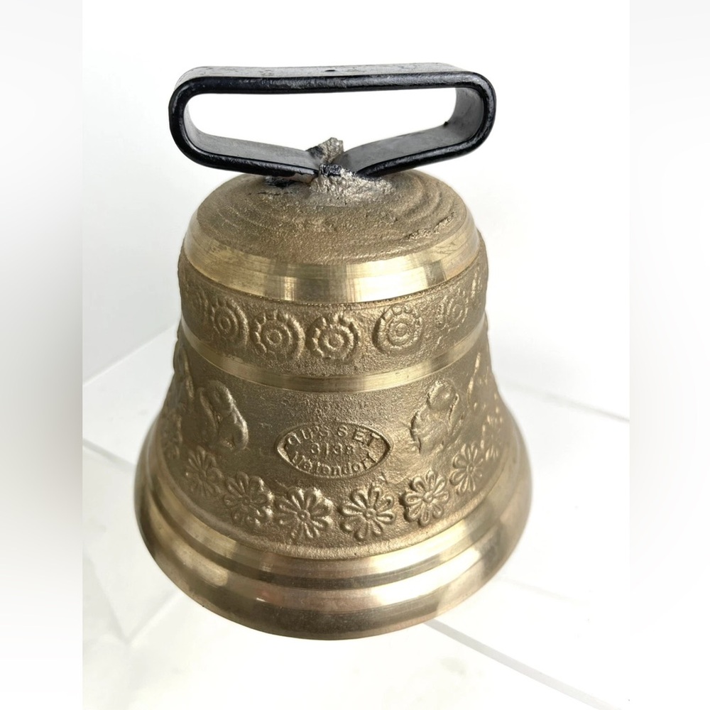 Vintage Swiss Brass Cowbell Alb Gusset Uetendorf 3138 4.5”H